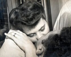 Grandpa Chuck Purcell kissing Grandma Lillian Purcell Grandpa Chuck Purcell kissing Grandma Lillian Purcell